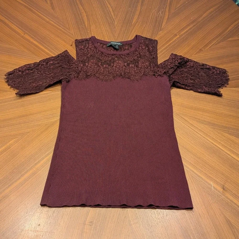 INC International Concepts Blouse Women Burgundy Excellent Lace Cold Shoulder M